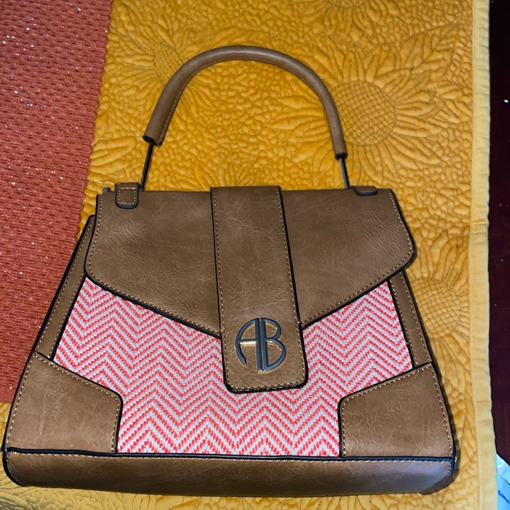 Ladies vintage handbag